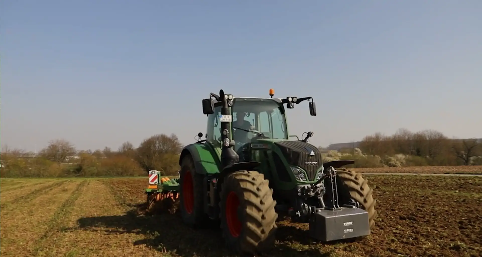 Siggs and co Farming Consultancy Services for Devon Somerset and Across the South West UK - Hero Vid2 bg